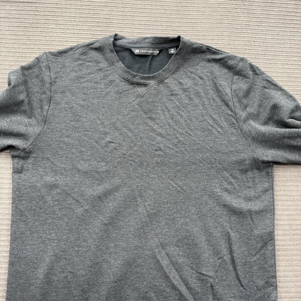 TravisMathew Sweater Mens Medium Crewneck Pullover Modal Blend Casual Golf Layer - Picture 8 of 9